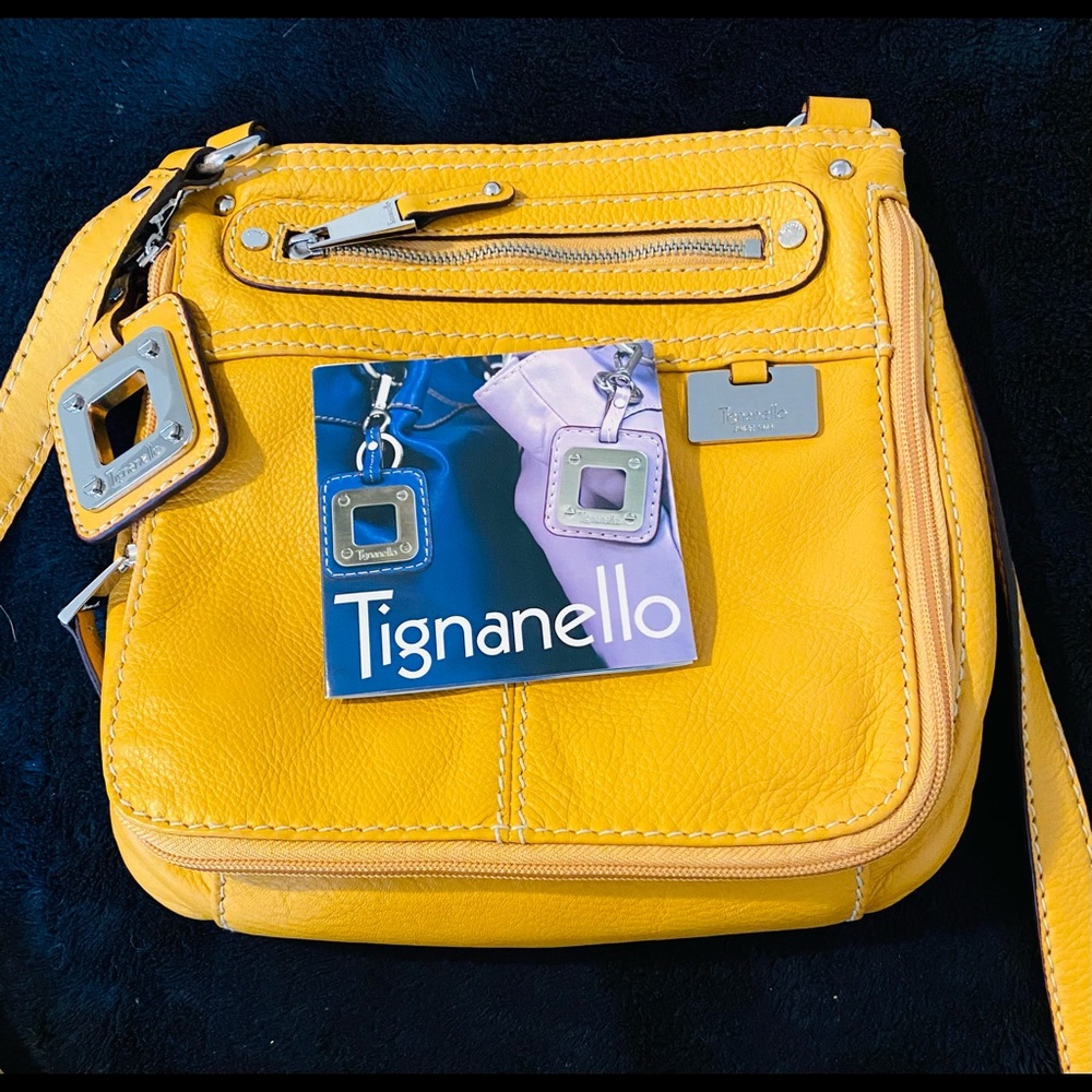 ITALIAN LEATHER CANARY YELLOW CROSSBODY ☀️☀️☀️☀️🔜